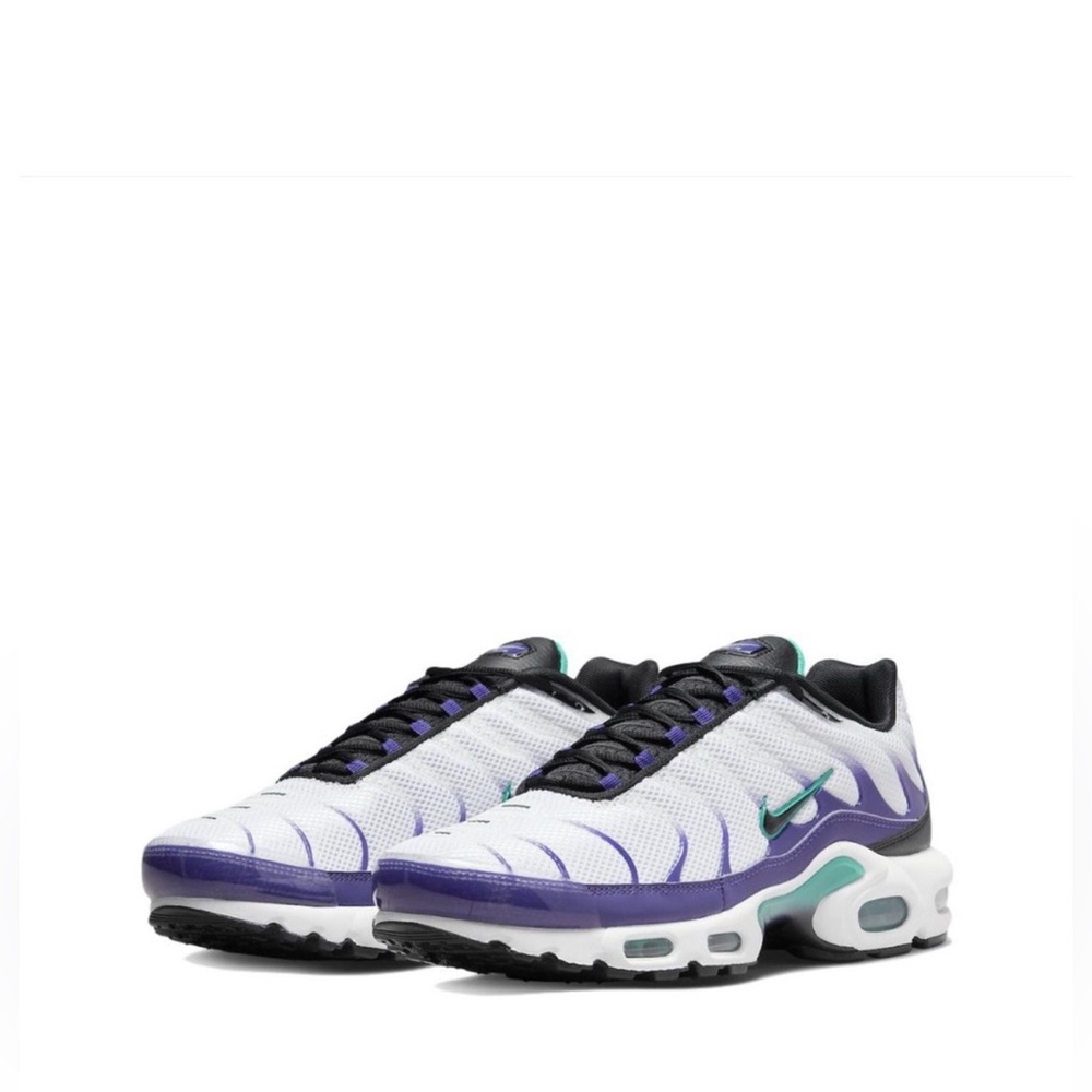 Nike Air Max Plus
White Grape Ice new no box size 8 
dm0032-100